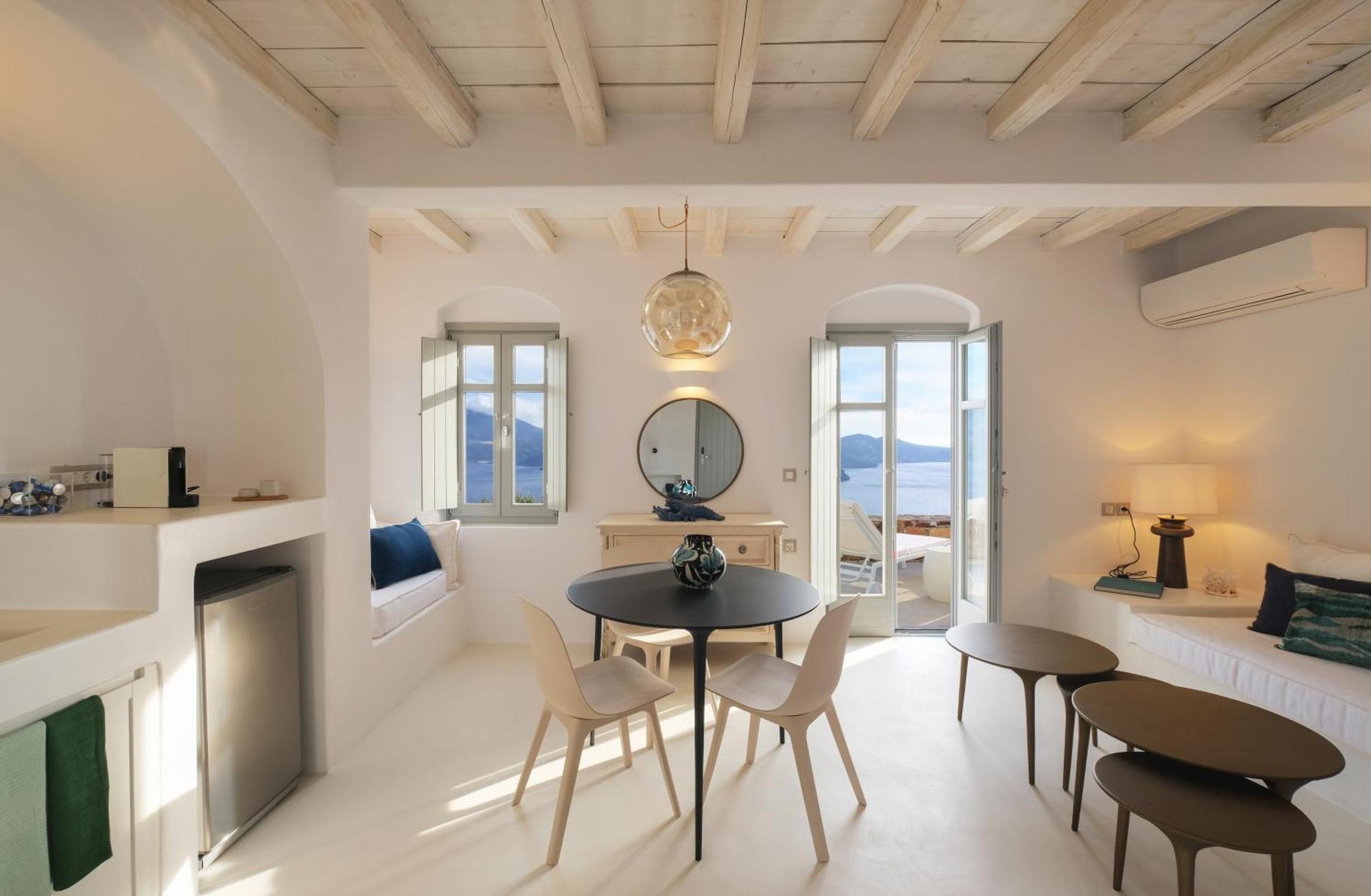 Odyssey Rock Milos Sunset Suites Plaka  外观 照片