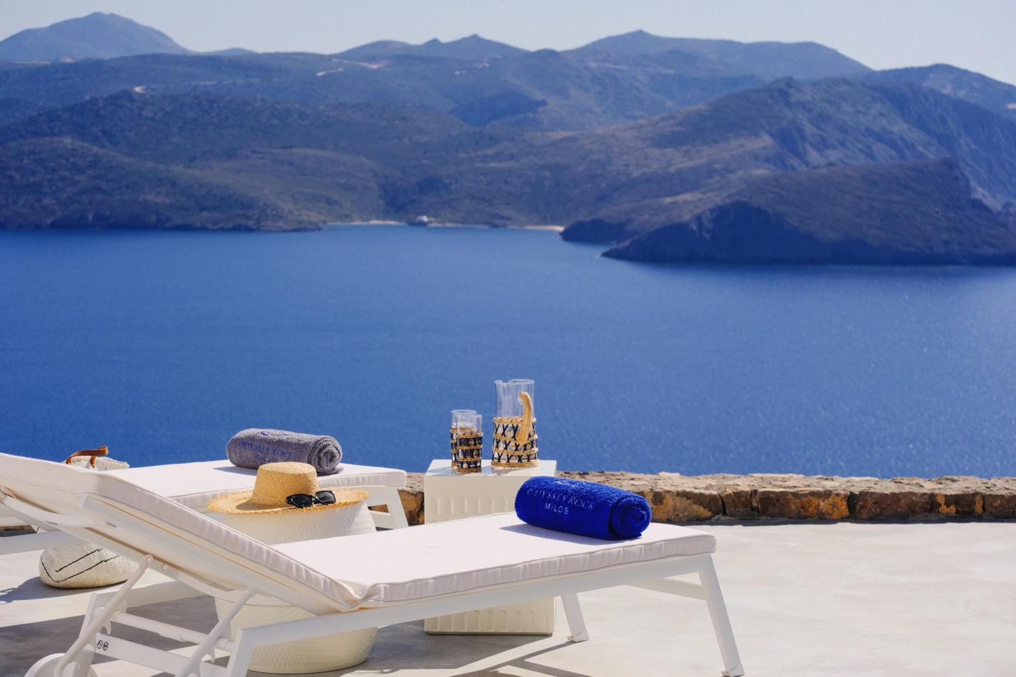 Odyssey Rock Milos Sunset Suites Plaka  外观 照片