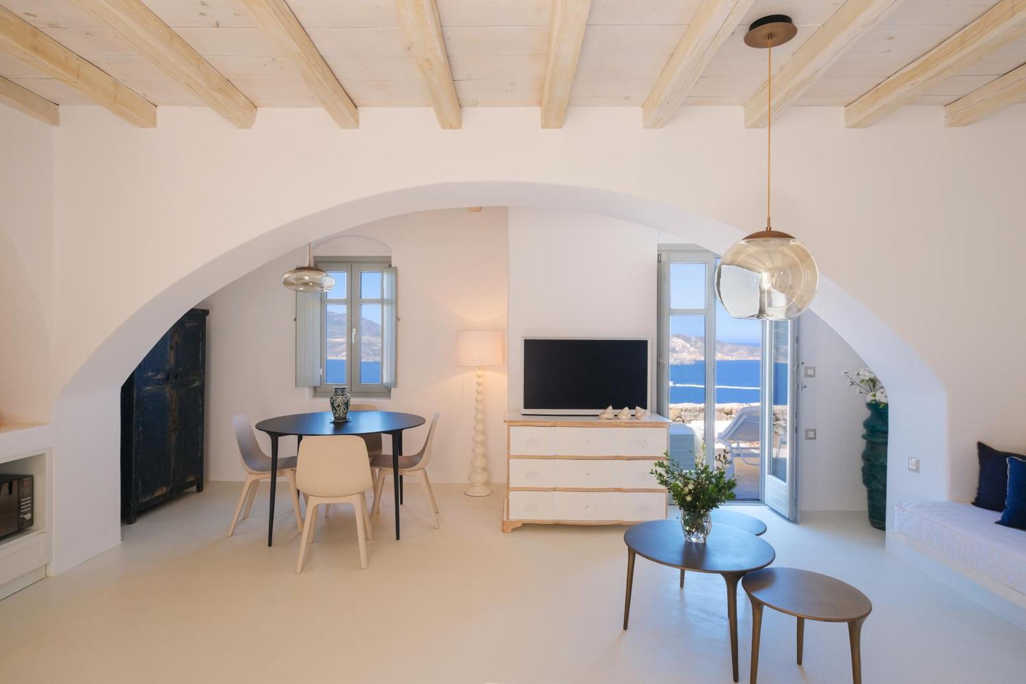Odyssey Rock Milos Sunset Suites Plaka  客房 照片