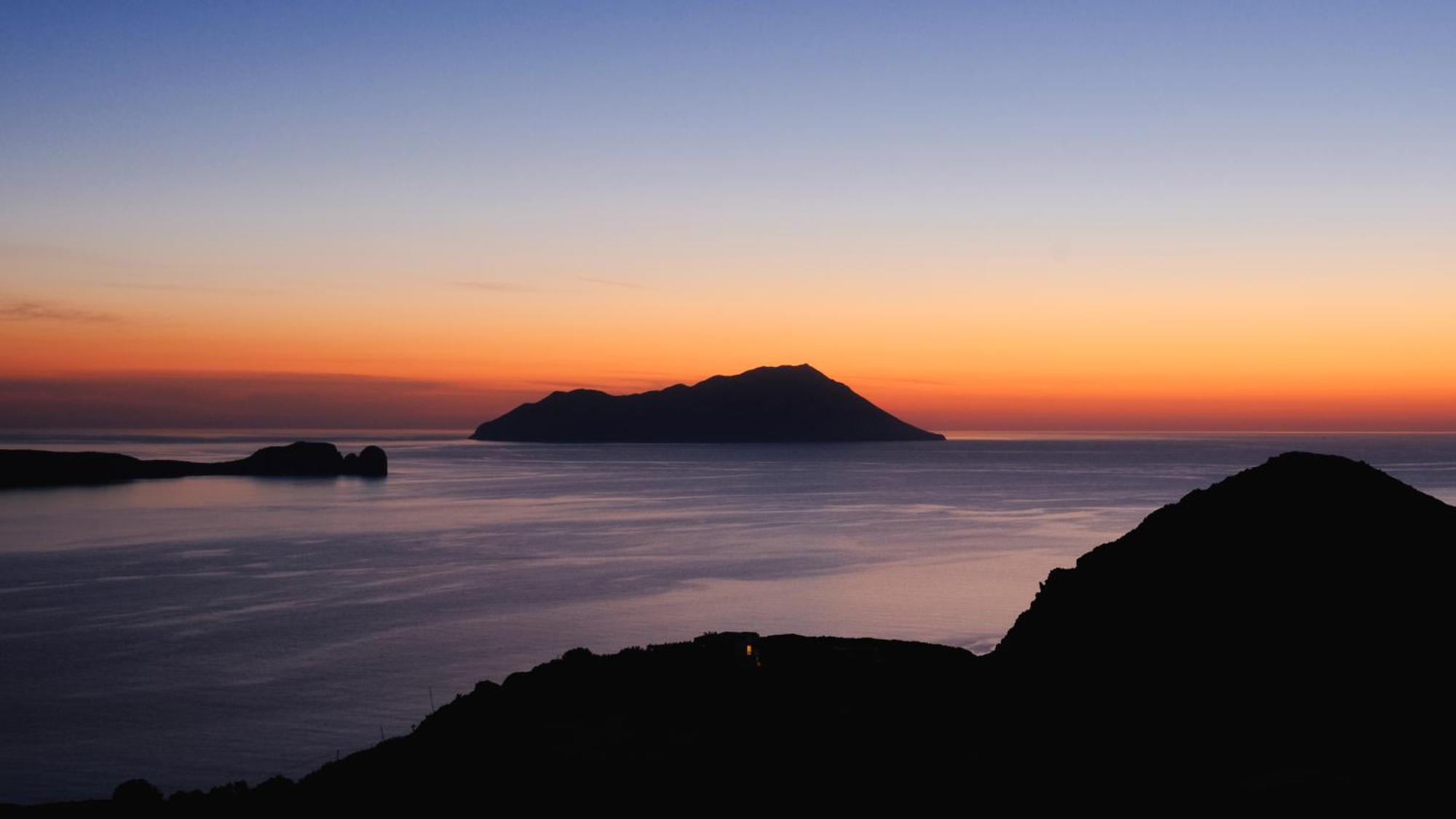 Odyssey Rock Milos Sunset Suites Plaka  外观 照片