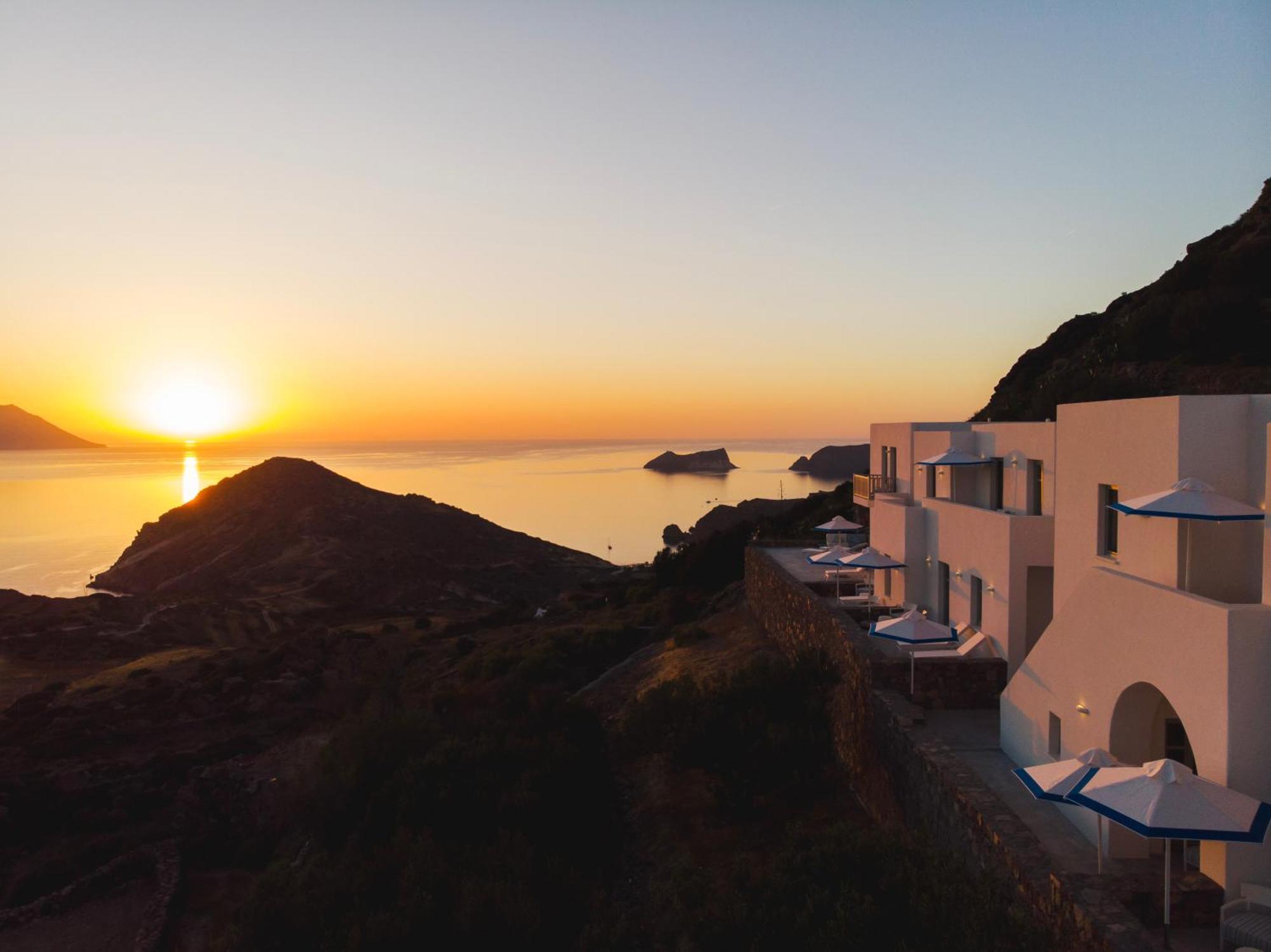 Odyssey Rock Milos Sunset Suites Plaka  外观 照片